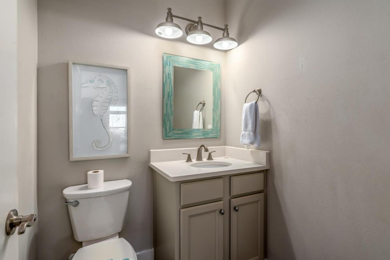 Island Time IV - Pet Friendly! Private Heated Gulf Facing Pool - Covered Porches And Sundecks - This Amazing Home Has It All! Home Dauphin Island Exterior photo